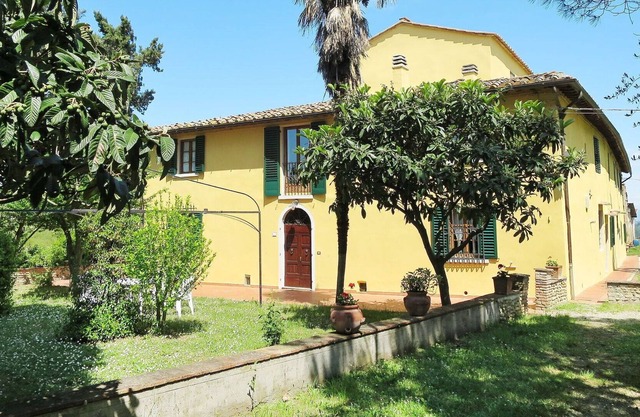 Cosy apartment for 8 guests with pool, WIFI, TV, patio, pets allowed, panoramic view and parking