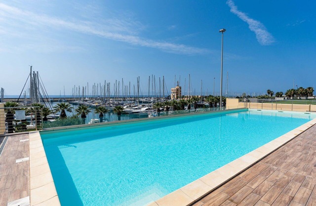 Cosy apartment for 4 people with A/C, pool, WIFI, TV and terrace