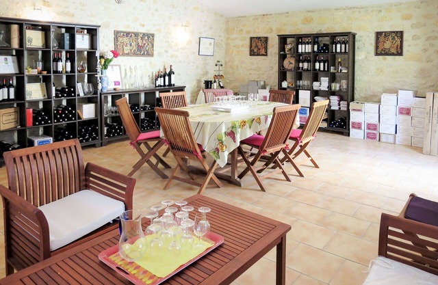 Cosy apartment in villa for 5 people with WIFI, TV and parking