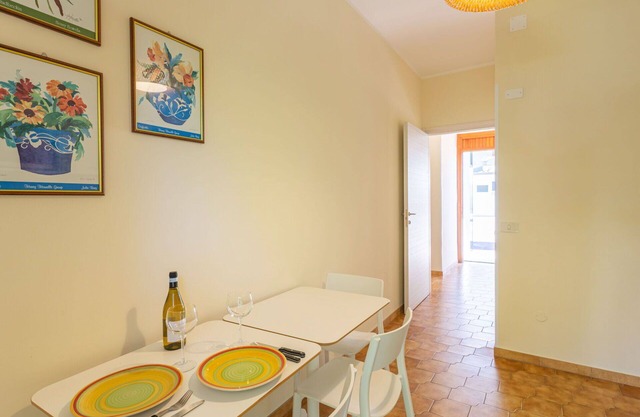 Cosy apartment for 5 people with A/C, WIFI, TV and terrace