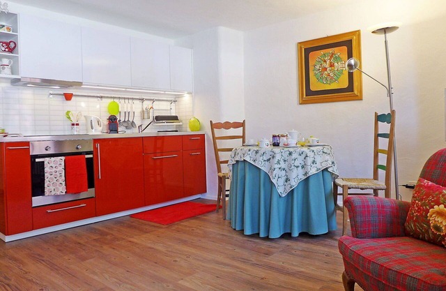 Cosy apartment for 2 guests with WIFI, TV, patio and panoramic view