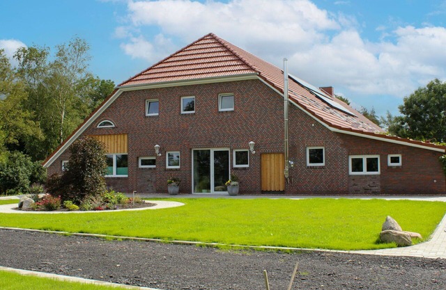 Cosy apartment for 3 guests with WIFI, TV, terrace, pets allowed and parking