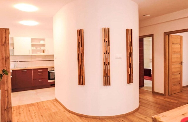 Cosy apartment for 4 guests with WIFI, TV, balcony and parking