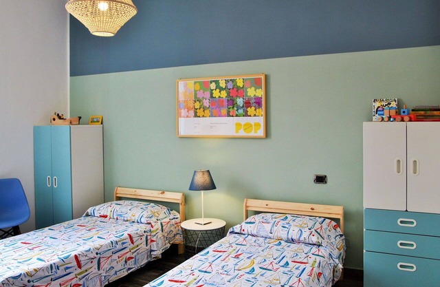 Cosy apartment for 4 guests with WIFI, A/C, terrace, pets allowed and parking