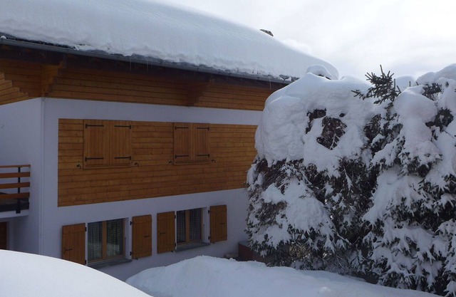 Cosy apartment for 4 guests with WIFI, TV, terrace and parking