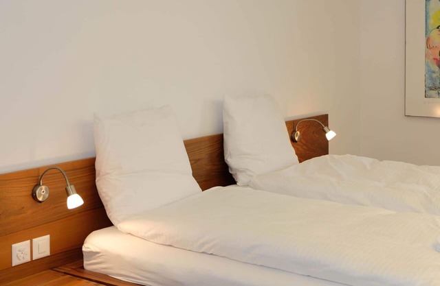 Cosy apartment for 4 guests with WIFI, TV, balcony and pets allowed