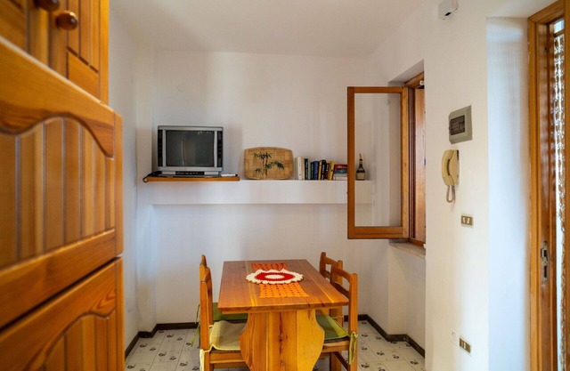 Cosy apartment for 4 people with TV, terrace, pets allowed and parking