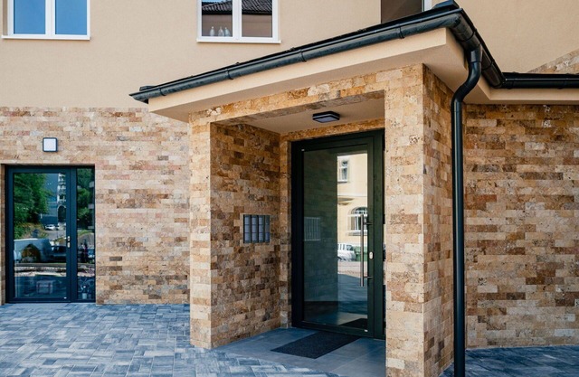 Cosy apartment for 5 people with WIFI, TV, terrace, pets allowed and parking