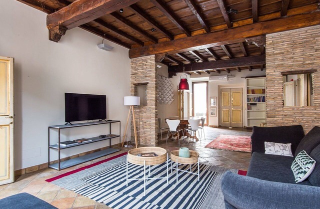 Cosy apartment for 5 people with A/C, WIFI and TV