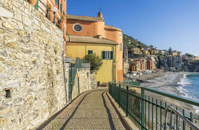 Cosy apartment for 6 guests with WIFI, A/C, TV and terrace, close to Portofino