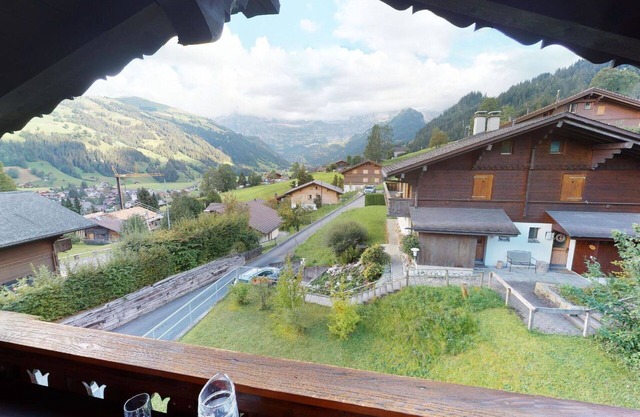 Cosy apartment for 6 people with TV, balcony and pets allowed