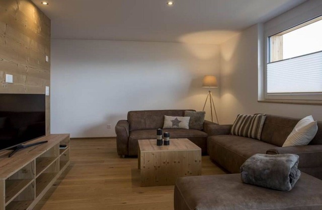 Cosy apartment for 6 people with WIFI, TV and balcony