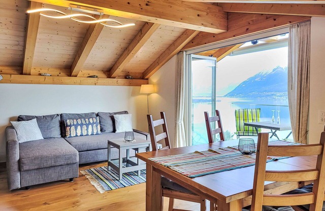 Cosy apartment for 4 people with WIFI, TV, balcony, pets allowed and panoramic view