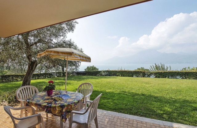 Cosy apartment for 7 people with pool, WIFI, TV and terrace
