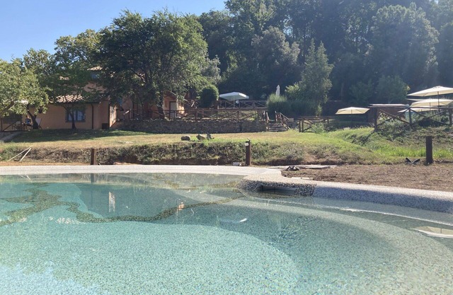 Cosy apartment in villa for 4 people with A/C, WIFI, pool, TV, patio and pets allowed