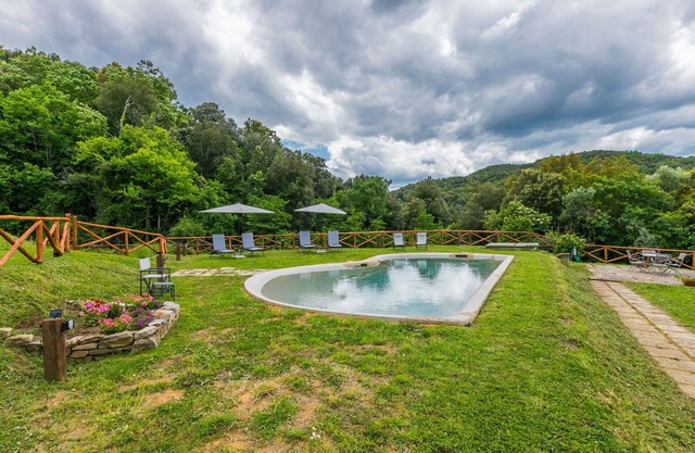 Cosy apartment in villa for 4 people with WIFI, pool, A/C, TV and pets allowed