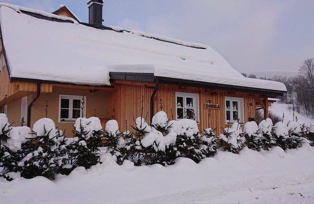 Cosy apartment in villa for 12 guests with WIFI, TV, patio, pets allowed, panoramic view and par.