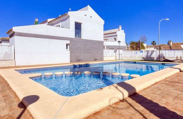 Cosy apartment in villa for 4 guests with WIFI, A/C, pool, TV, terrace and parking