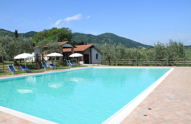 Cosy Farmhouse with Whirlpool, Pool, Barbecue, Garden