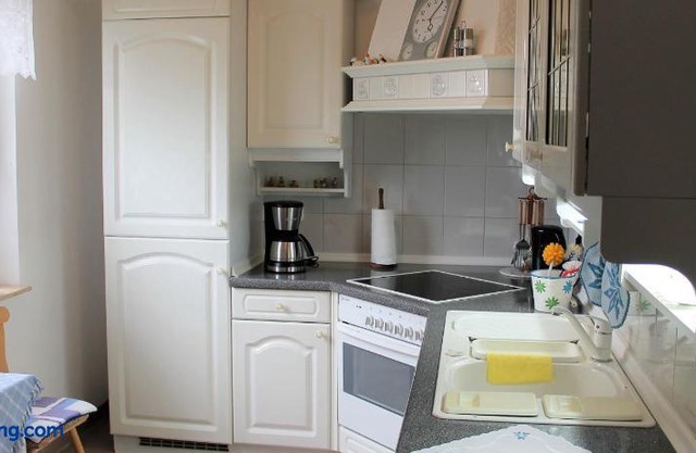 Cosy Holiday Home in Dorf Gutow near the Sea