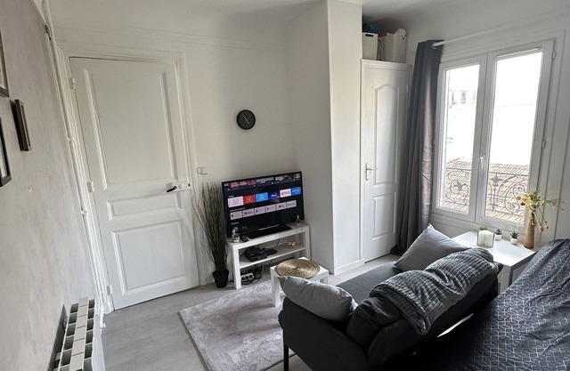 Cosy Home - 10 min From Paris