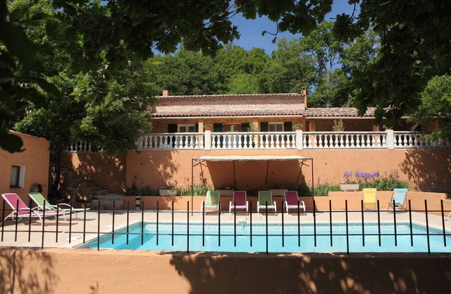 Cosy home in front of Luberon