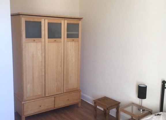 Cosy newly refurbished 1 bedroom apartment 15 min from city centre