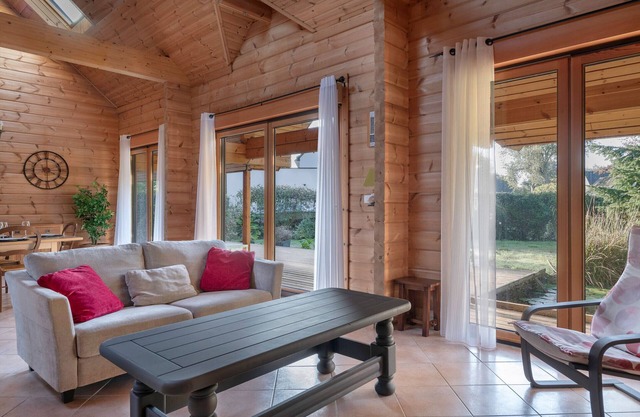 Cosy stay, wooden house for 8