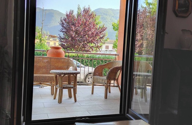 Cosy & Tranquil Apartment- sleeps 4-WIFI