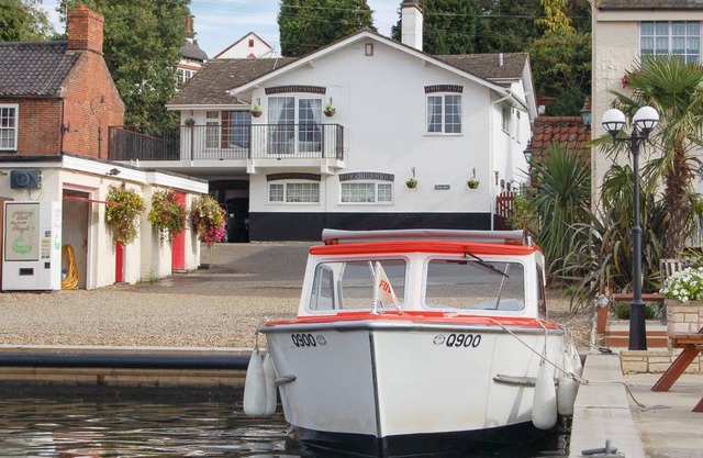 Cottage ∙ 3 bedrooms ∙ 6 guests