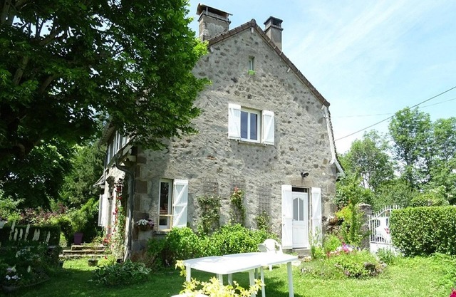 Cottage in Auvergne near Puy Mary