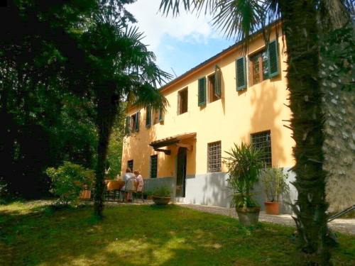 Cottage in Lucca with Pool & Countryside Charm