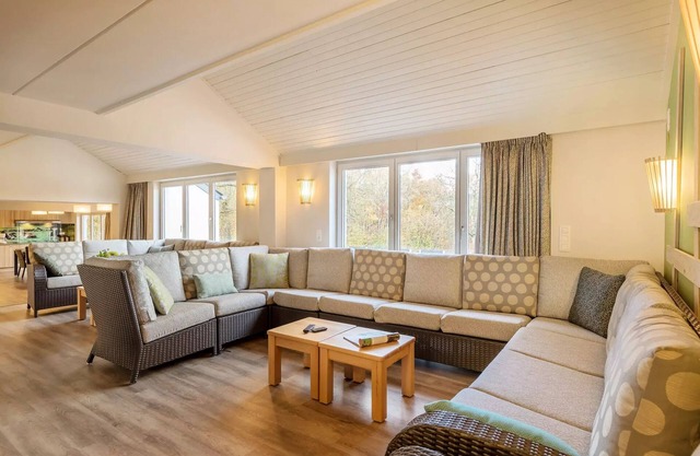 Cottage Premium 14 Persons