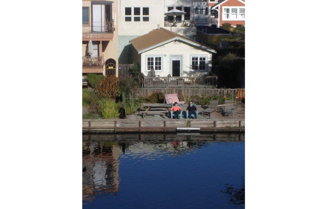 Cottage with both Creek & Ocean Views, steps to the Village