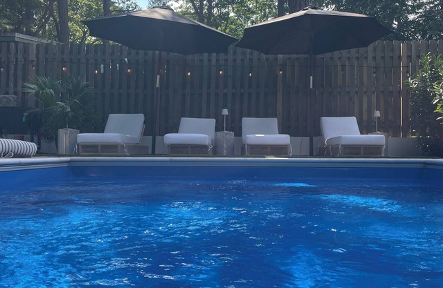 cottage with pool and hot tub in Dewey-inquire about long-term off-season rental