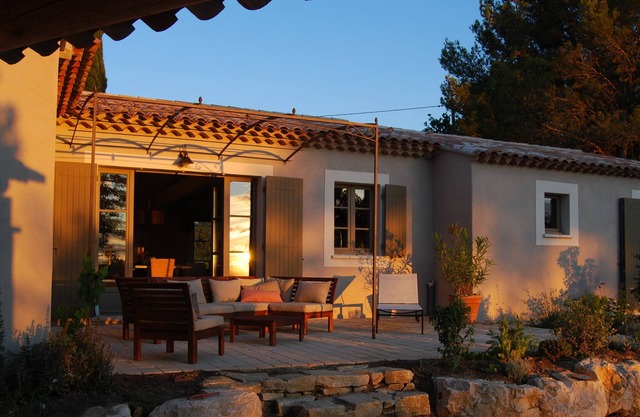 Country Home- Total Reno. Near Gordes. Pool & Olive Grove