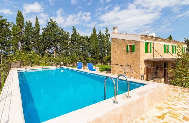 Country House 'Vinya des Compte' with Pool, Garden and Wi-Fi