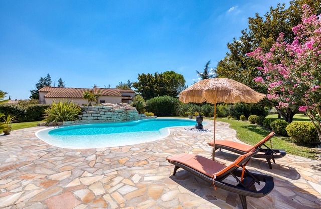 Country House 'L'évaroma' with Private Pool, Wi-Fi and Air Conditioning