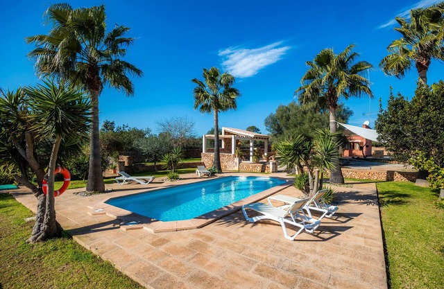 Country House 'Linda' with Private Pool, Wi-Fi and Air Conditioning