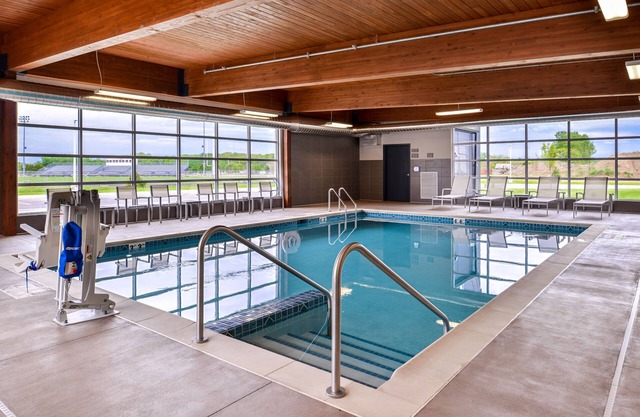 Country Inn & Suites by Radisson, Ft. Atkinson, WI