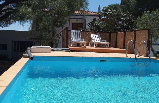 Countryside 1-bedroom house in Quarteira, with WiFi & AC