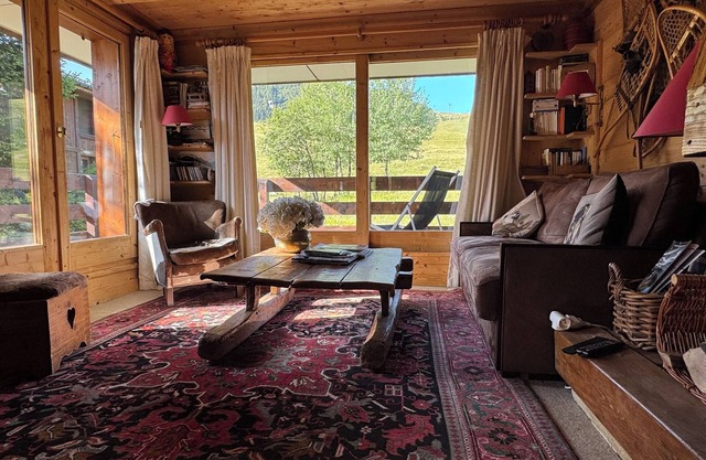 Courchevel ski in ski out, south-facing, in the heart of nature next to the Granges ski lift