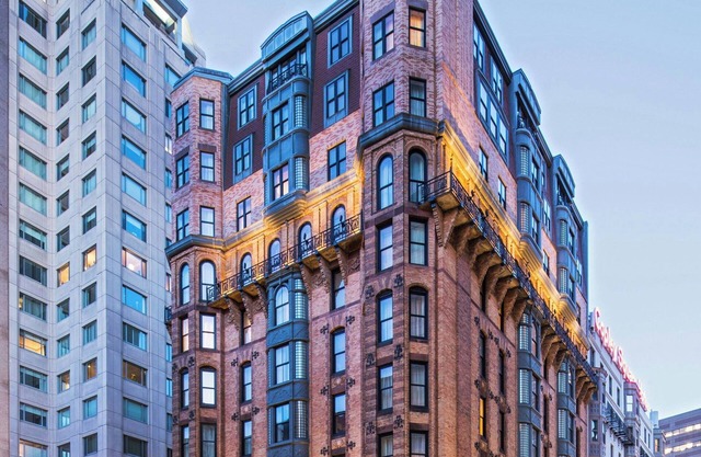 Courtyard by Marriott Boston Copley Square