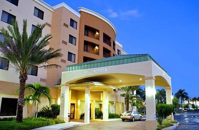 Courtyard by Marriott Miami at Dolphin Mall