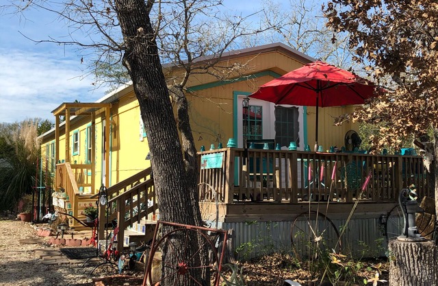 COYOTE MOON RANCH BNB