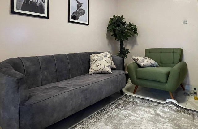 Cozy 1-Bed Apt with Pool & Gym in Najjera 2