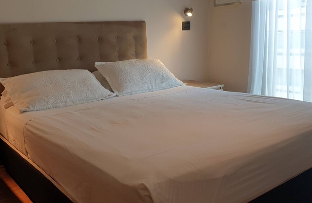 Cozy 1-bedroom apartment in beautiful Las Condes with WiFi