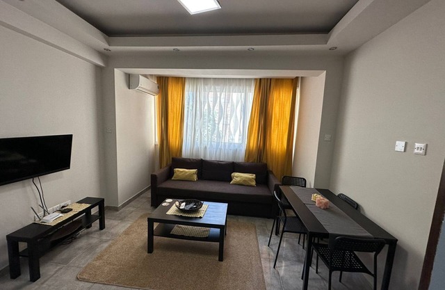 Cozy 1 bedroom apartment with separate entrance