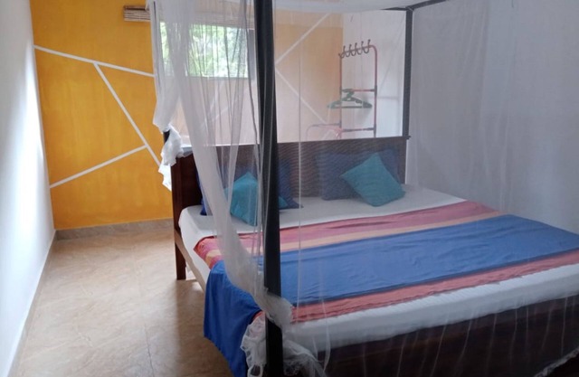 Cozy 1-bedroom villa in charming Unawatuna with AC, WiFi