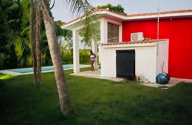 Cozy 2-Spacious Bedroom Villa w/Pool
